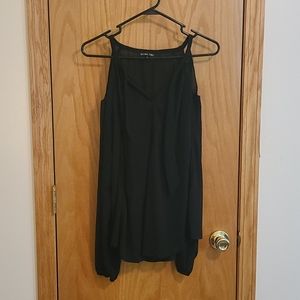 Shoulder less blouse